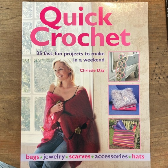 Book: Quick Crochet by Chrissie Day - 35 fast fun weekend projects - Picture 1 of 16